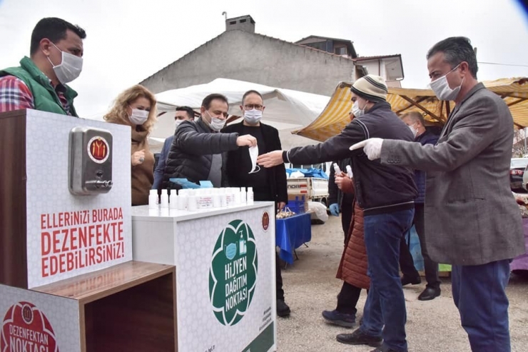 Bilecik’te Maskesi Olmayanlar Pazara Alınmadı