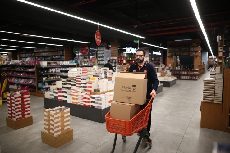 Bursa’dan Karantinadaki Vatandaşlara Ücretsiz Kitap