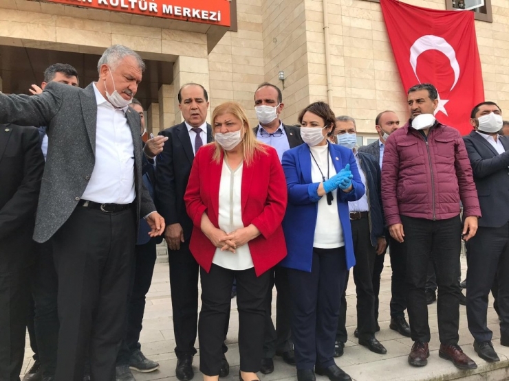 Ceyhan Belediye Başkanı Hülya Erdem Oldu