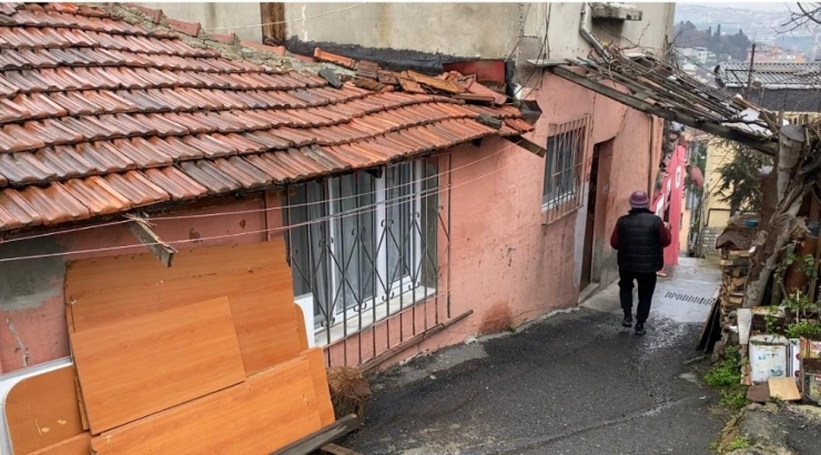 İşadamı Nevzat Kaya İhtiyaç Sahiplerine Yüzlerce Gıda Kolisi Dağıttı