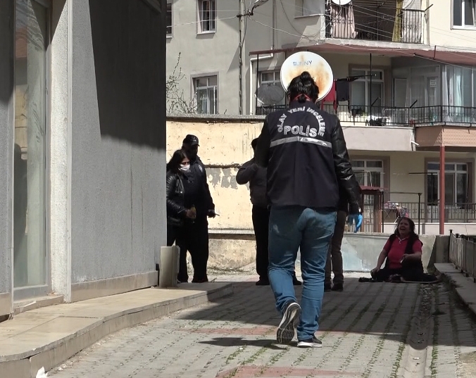 Yalnız Yaşayan Adam Evinde Ölü Bulundu