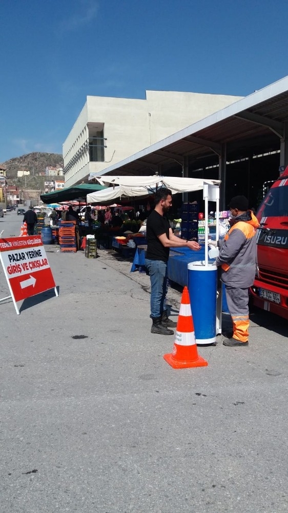 Başkan Palancıoğlu, "Halk Sağlığını Önemsiyor, Esnafımıza Değer Veriyoruz"