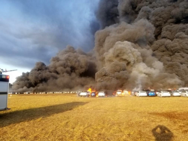 Florida’da 3 Bin 500 Araç Alev Alev Yandı