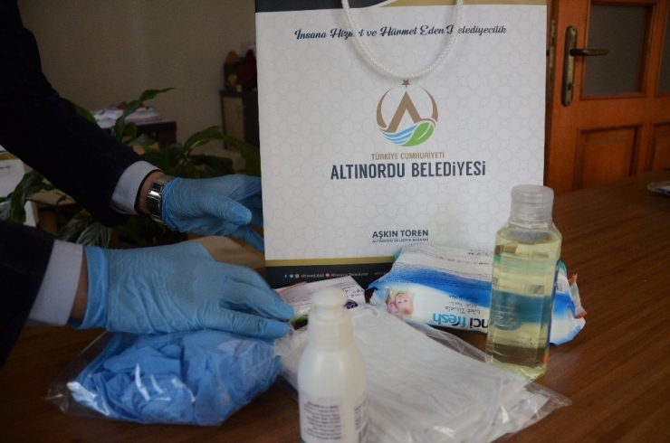 Başkan Tören Basın Mensuplarını Unutmadı