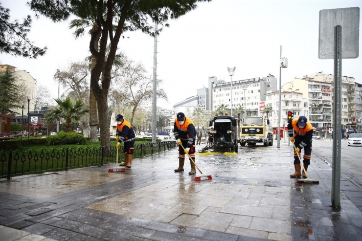 Denizli’nin Her Yeri Yıkanmaya Devam Ediyor