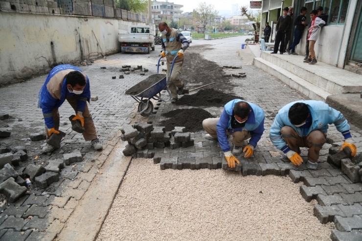 Haliliye’de Yol Yapım Atağı