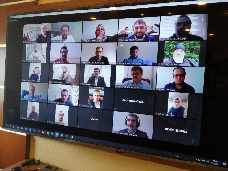 Başkan Altay Video Konferansla Basın Toplantısı Düzenledi