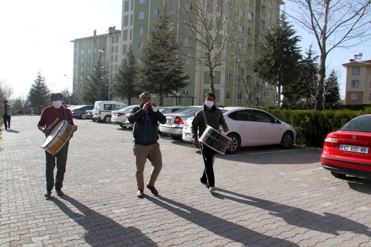 Muhtardan Davullu Zurnalı Moral Etkinliği