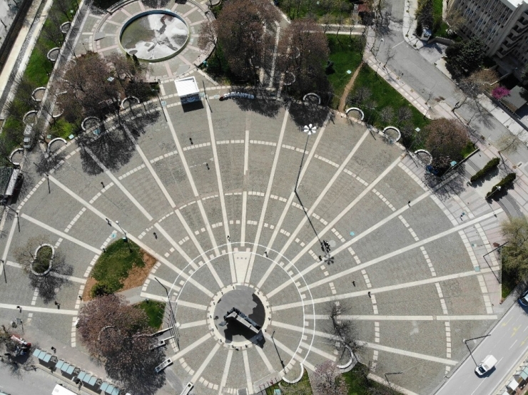 Korona Virüs Gaziantep’te Meydanları Boşalttı