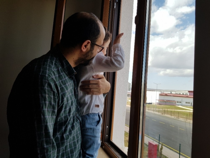 Öğrencilerden, Karantina Altındaki Miniklere Sürpriz