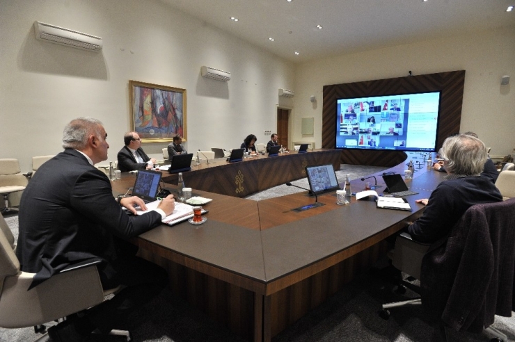 Bakan Ersoy, İl Müdürleriyle Görüştü