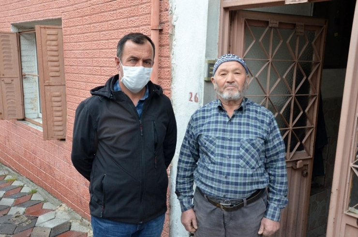 Kırkağaçlı Gazi, Kampanyaya 5 Aylık Maaşını Bağışladı