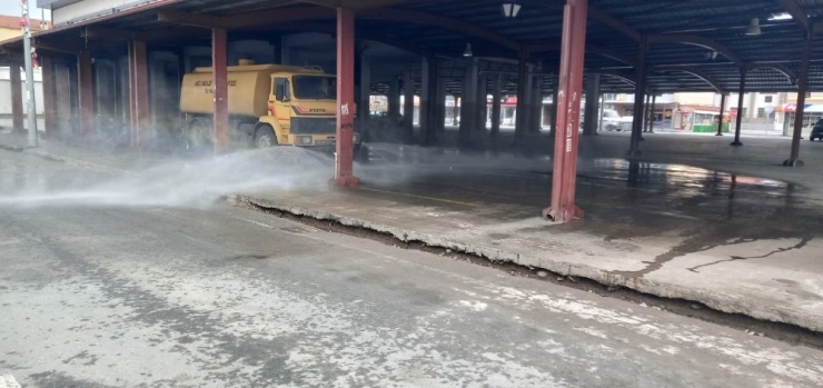 Semt Pazaryerleri Dezenfekte Ediliyor