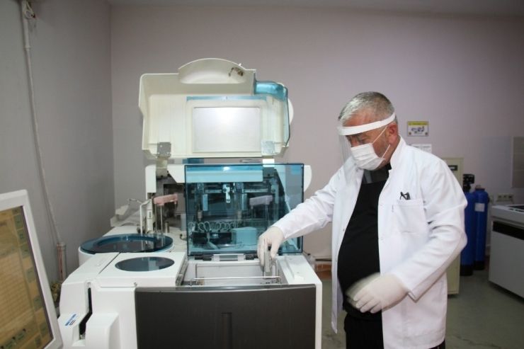 Toptakaya: ‘Lütfen Sağlık Personeline Gereken Önemi Gösterelim’