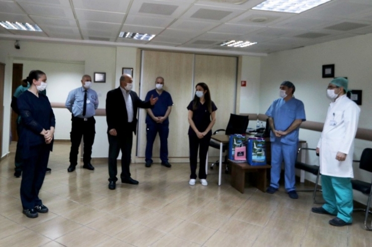 Rize’de 2 Sağlık Personeli Korona Virüsü Yendi, Görevlerine Döndü