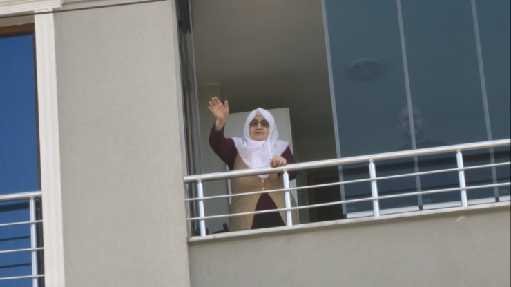 77 Yaşındaki Hatice Nineden Duygulandıran Bağış