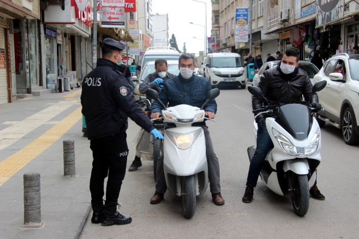 Kilis’te Motosiklet Sürücülerine Sosyal Mesafe Kuralı