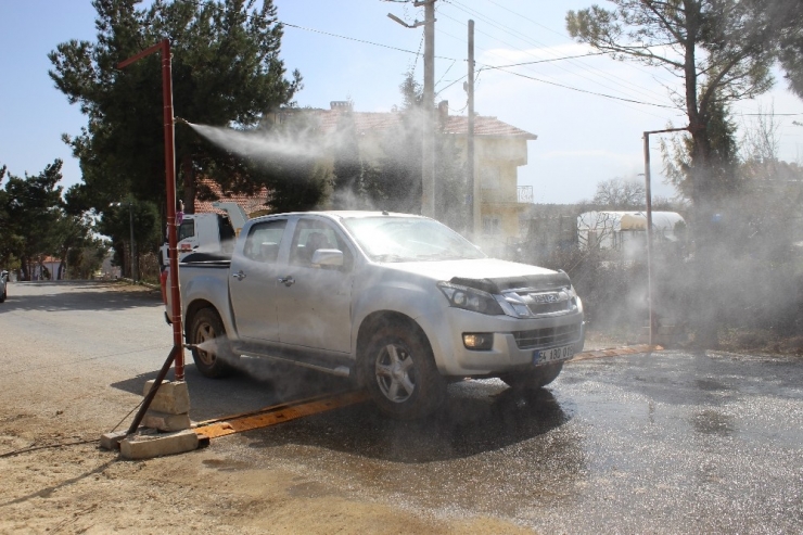 Korona Virüse Karşı Doğal Dezenfektan Üretip Kendi Dezenfekte Sistemlerini Geliştirdiler