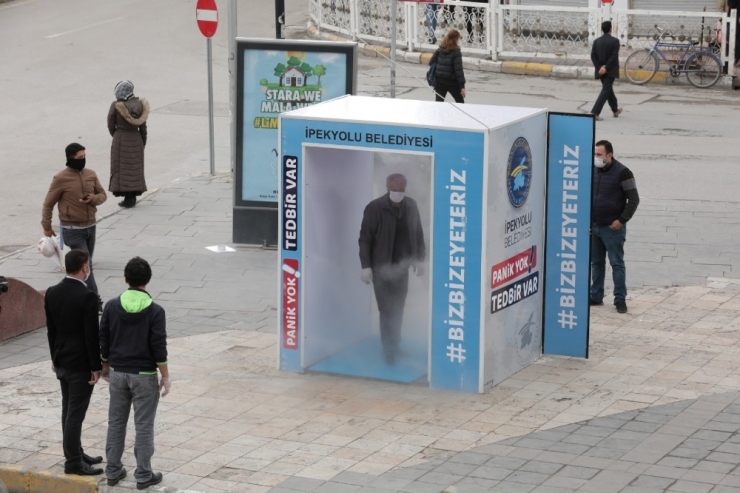 İpekyolu Belediyesinden Dezenfekte Tüneli