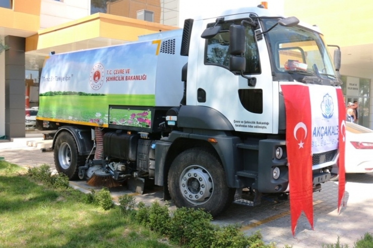 Akçakale Belediyesi Araç Filosunu Genişletti