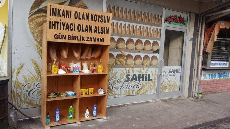 Askıda Gıda Ve Ekmek Kampanyası Başlatıldı