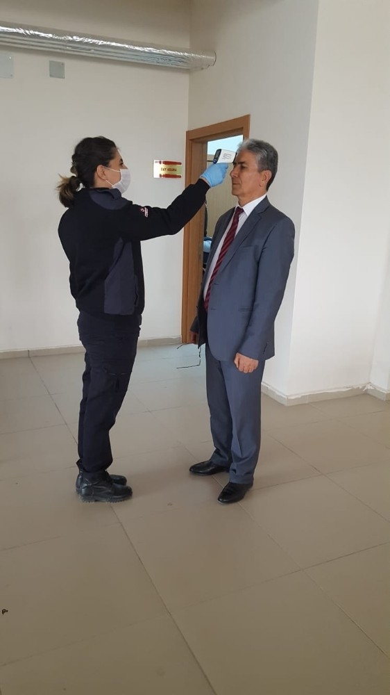 Aksaray’da Adliye Ve Cezaevinde Korona Virüs Tedbirleri Üst Seviyede