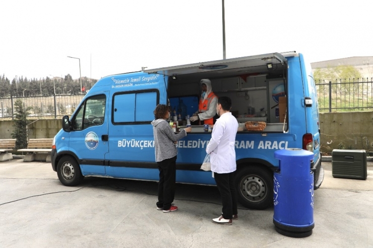 Büyükçekmece Belediyesi Sağlık Çalışanlarının Yanında