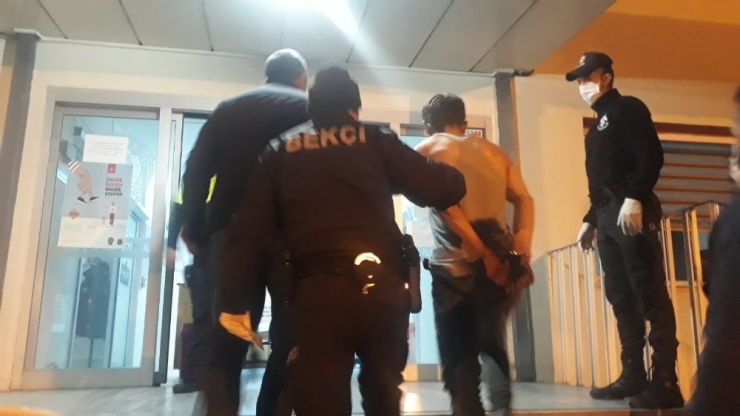 Kontrol Noktasında "Dur" İhtarına Uymadılar, Kaçmaya Çalıştılar