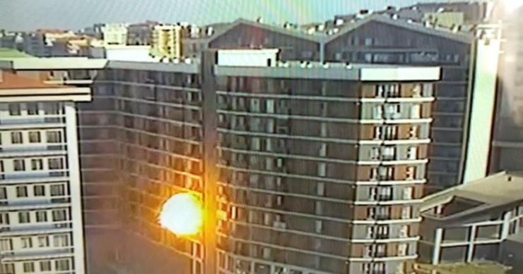 Esenyurt’ta Doğal Gaz Patlaması Kamerada