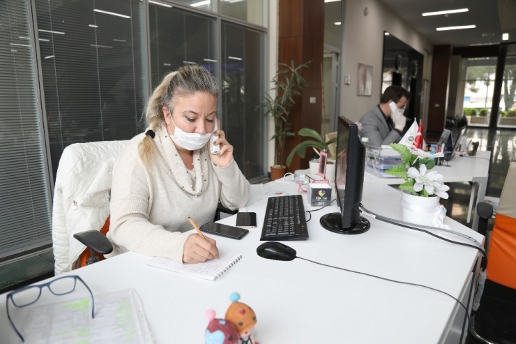 Yalnızlıkla Mücadele Hattı Devrede