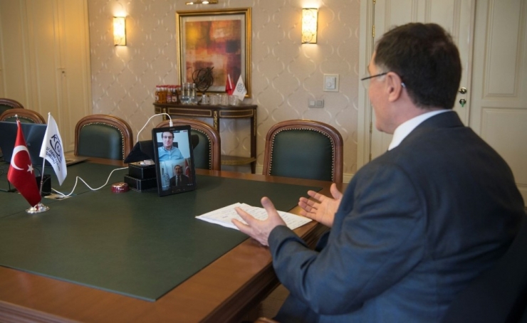 Ombudsman Malkoç, Video Konferans Yoluyla Gençlerin Sorularını Yanıtladı