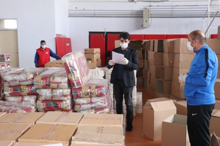Karantinaya Alınan İlçede 4 Bin Gıda Kolisi Hazırlandı