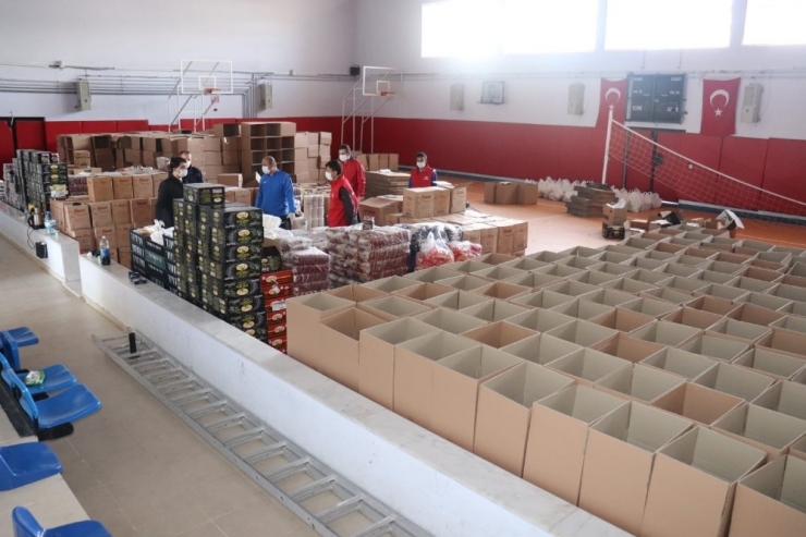 Karantinaya Alınan İlçede 4 Bin Gıda Kolisi Hazırlandı