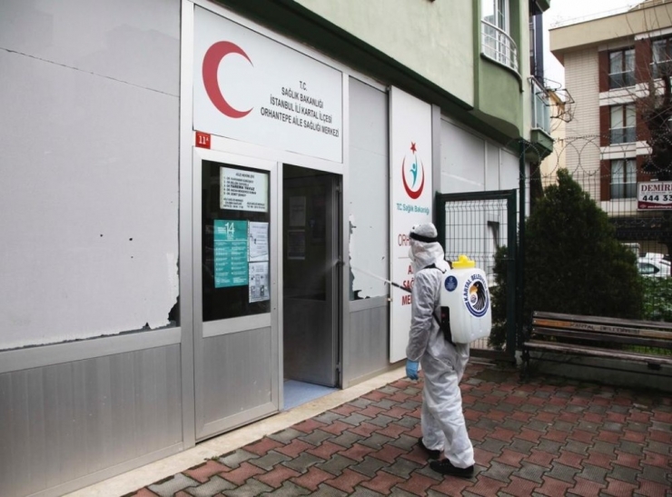 Kartal Belediyesi’nden Doktor Ve Muhtarlara Malzeme Desteği