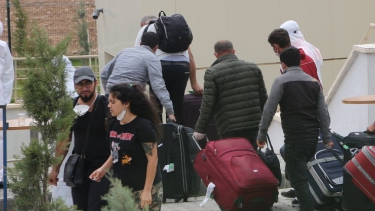 Karantinaya Alınan 27 Yaşındaki Genç: "Her Şey Yolunda Yurt Çok Konforlu, Personeller İlgili"