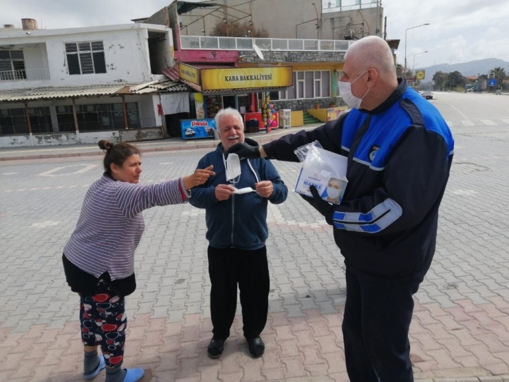Samandağ Belediyesi Maske Dağıtımına Başladı