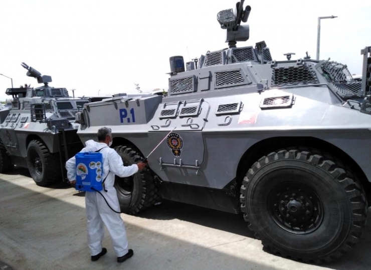Toroslar’ın Her Köşesi Gün Boyu Dezenfekte Ediliyor