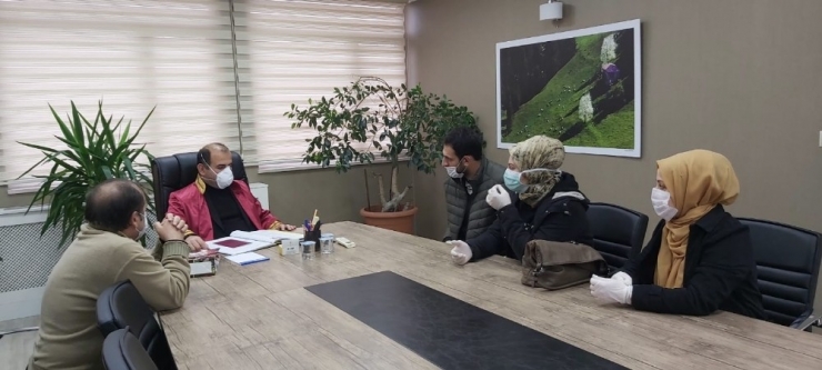 Korona Virüs Tedbirleri Alarak Nikah Kıydılar