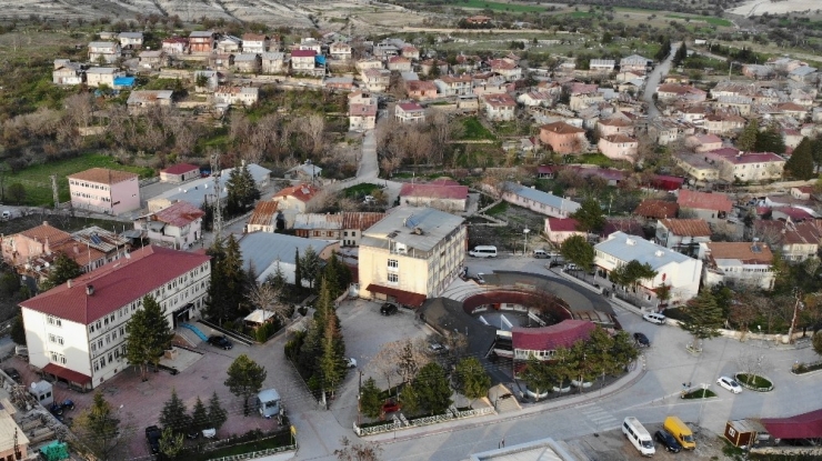 Türkiye’nin En Yaşlı İlçesi Ağın’a Koronaya Karşı Özel Önlem