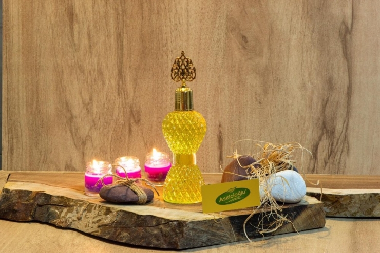 Aselcioğlu Sabunculuk, Bin 600 Sağlık Çalışanına Hijyen Paketi Hediye Etti