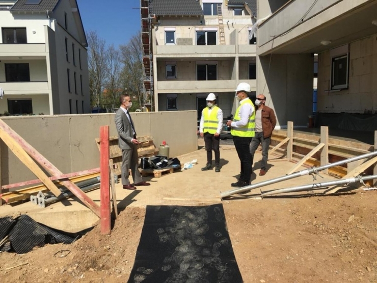 Almanya’daki Türk İşçilerden "Biz Bize Yeteriz Türkiyem" Kampanyasına Destek