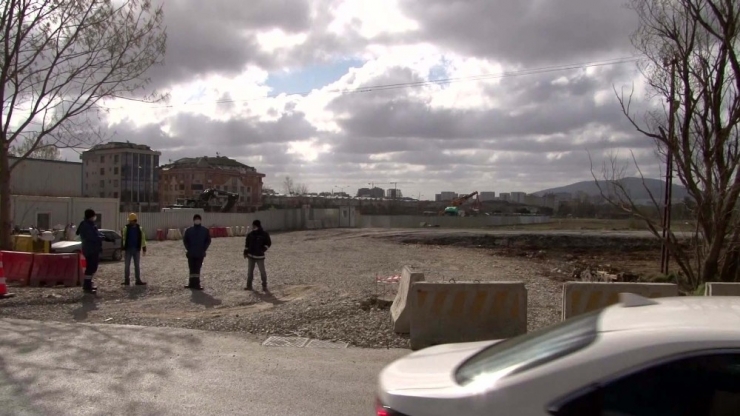 Cumhurbaşkanı Erdoğan’ın Sancaktepe’de Yapılacağını Duyurduğu Hastanenin Yapımı Devam Ediyor