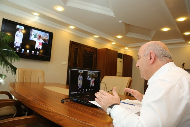 Başkan Bıyık, Muhtarlarla Video Konferansla Toplantı Yaptı