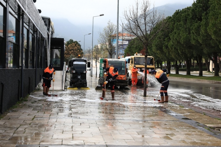 Denizli’de Korona Virüse Karşı Mücadele Aralıksız Devam Ediyor