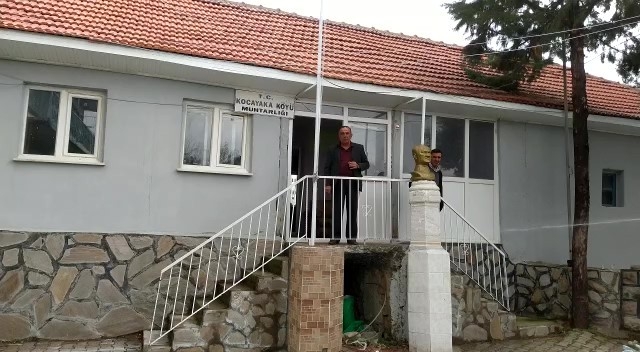 Muhtardan Mahalleliye Sabah Akşam Müzik Ziyafeti