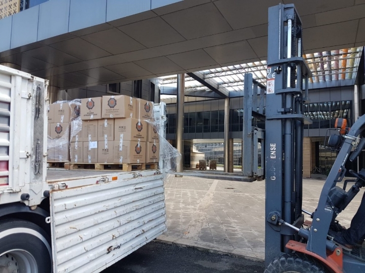 Diyarbakır Büyükşehir Belediyesi 10 Bin Aileye Gıda Kolisi Dağıtıyor