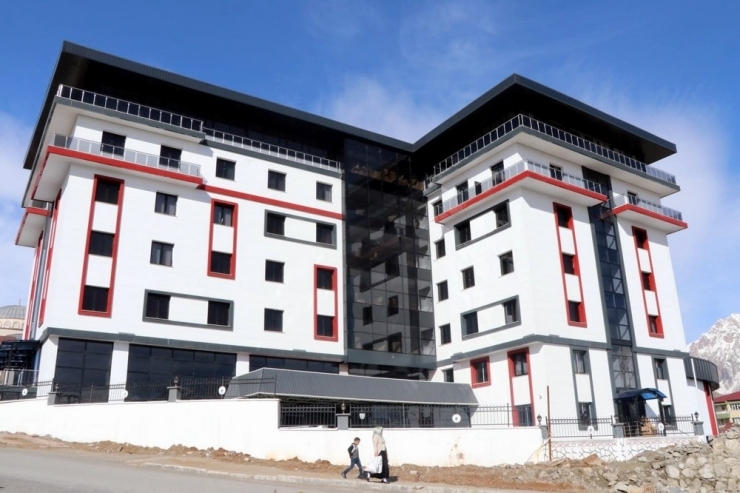 Hakkari’ye 5 Yıldız Otel Konforunda Öğretmenevi