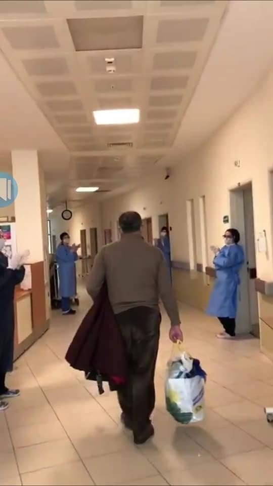 Karacabey’de Korona Virüsü Yenen Hasta Alkışlarla Taburcu Edildi
