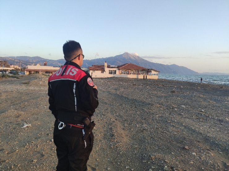 Polis Sahillerde Denetim Yaptı