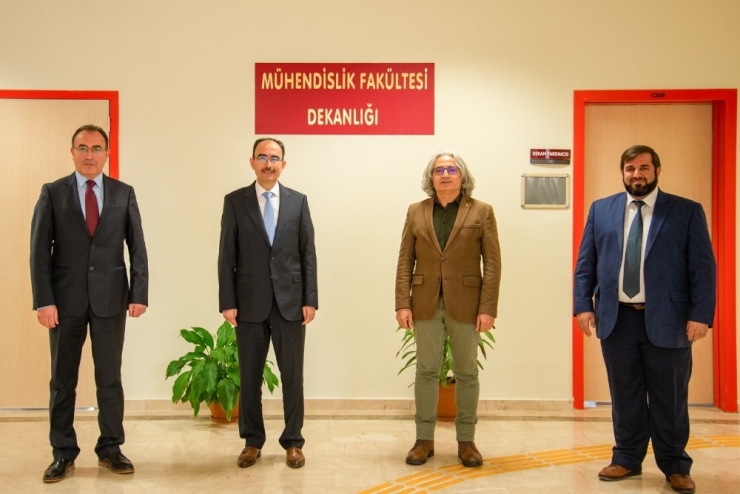 Mühendislik Fakültesinde Görev Değişikliği